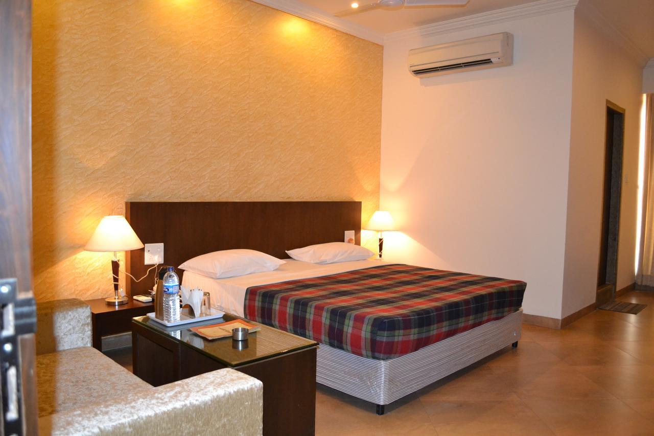 Hotel Ashish International Bhilai Bilik gambar